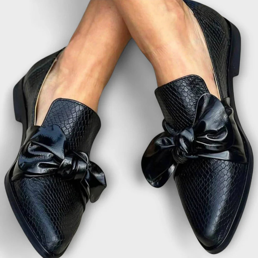 JULIA™ – Loafer with Bow Detail